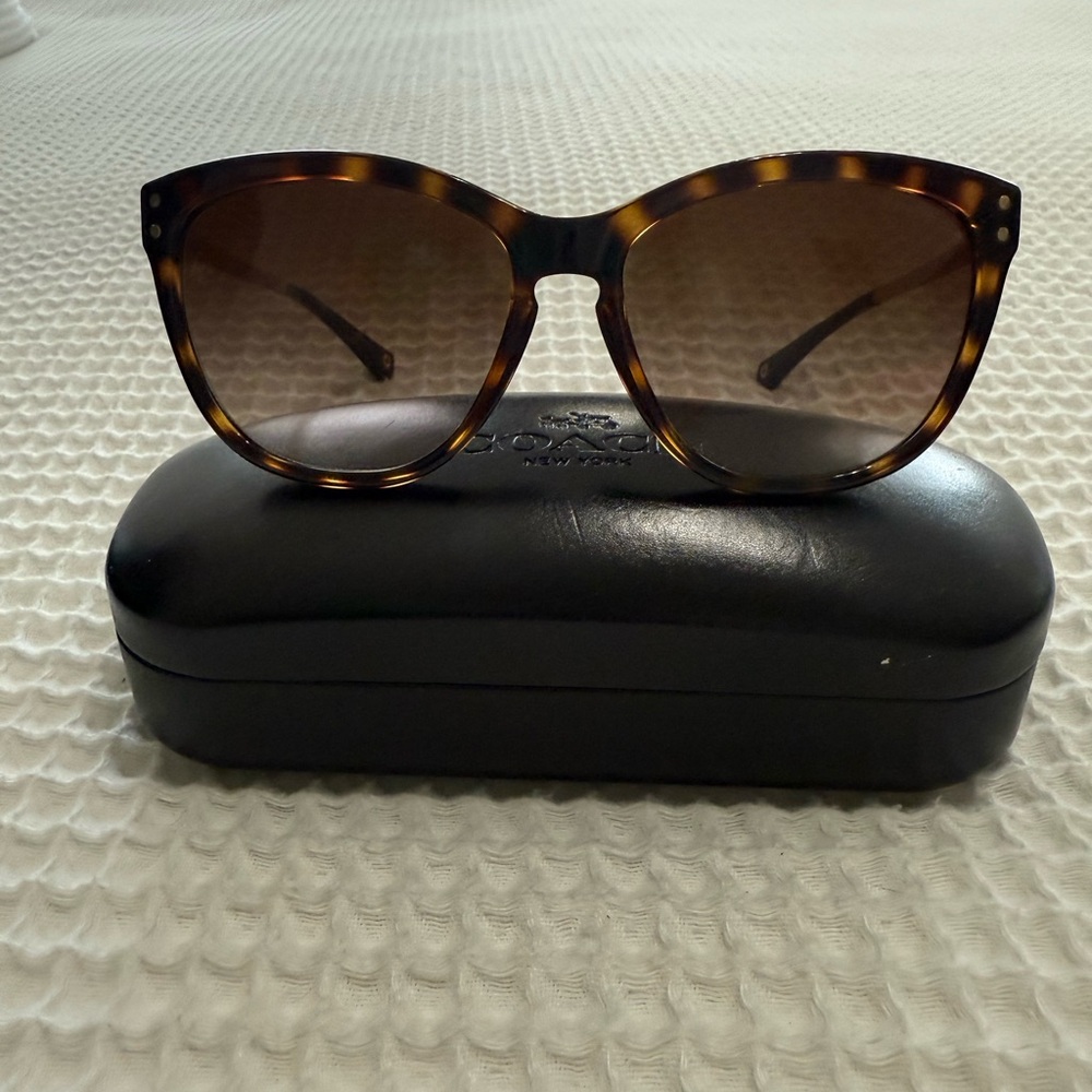 Coach Brown Cat-Eye Sunglasses